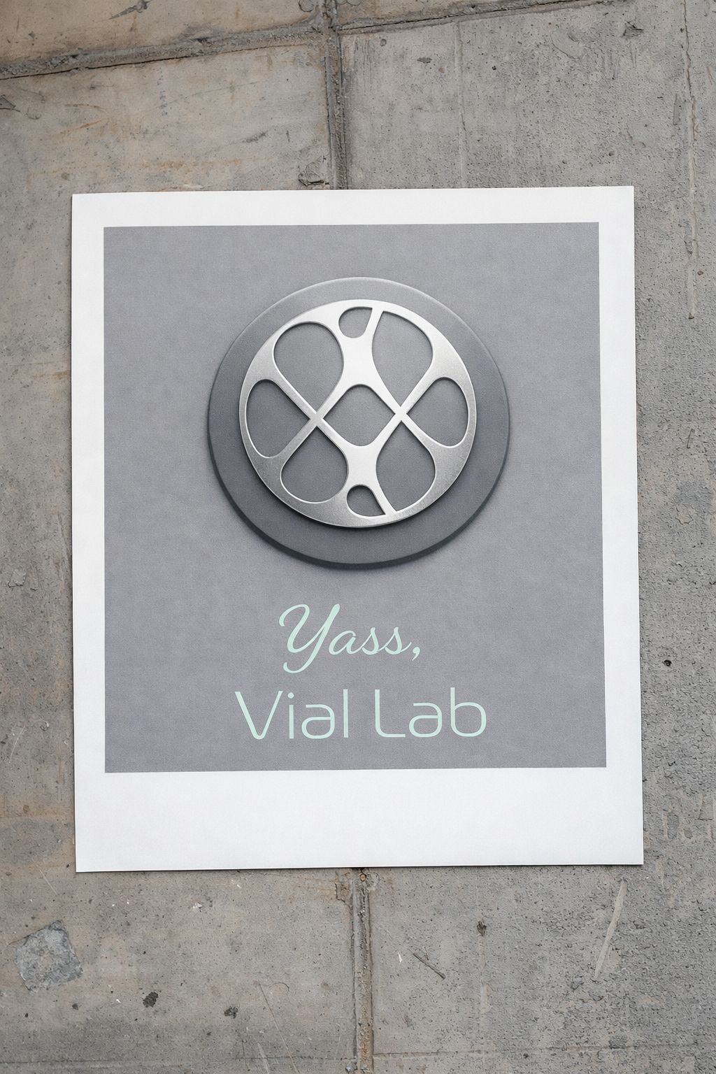 Yass, Vial Lab 브랜드 태그